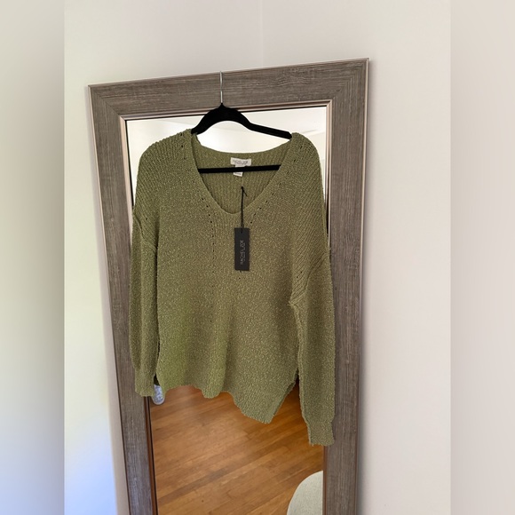 Rachel Zoe Olive Green V-Neck Sweater NWT - Picture 1 of 5